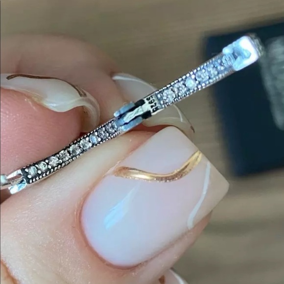 925 Sterling Silver Inside Out Diamond Earrings - Picture 3 of 5